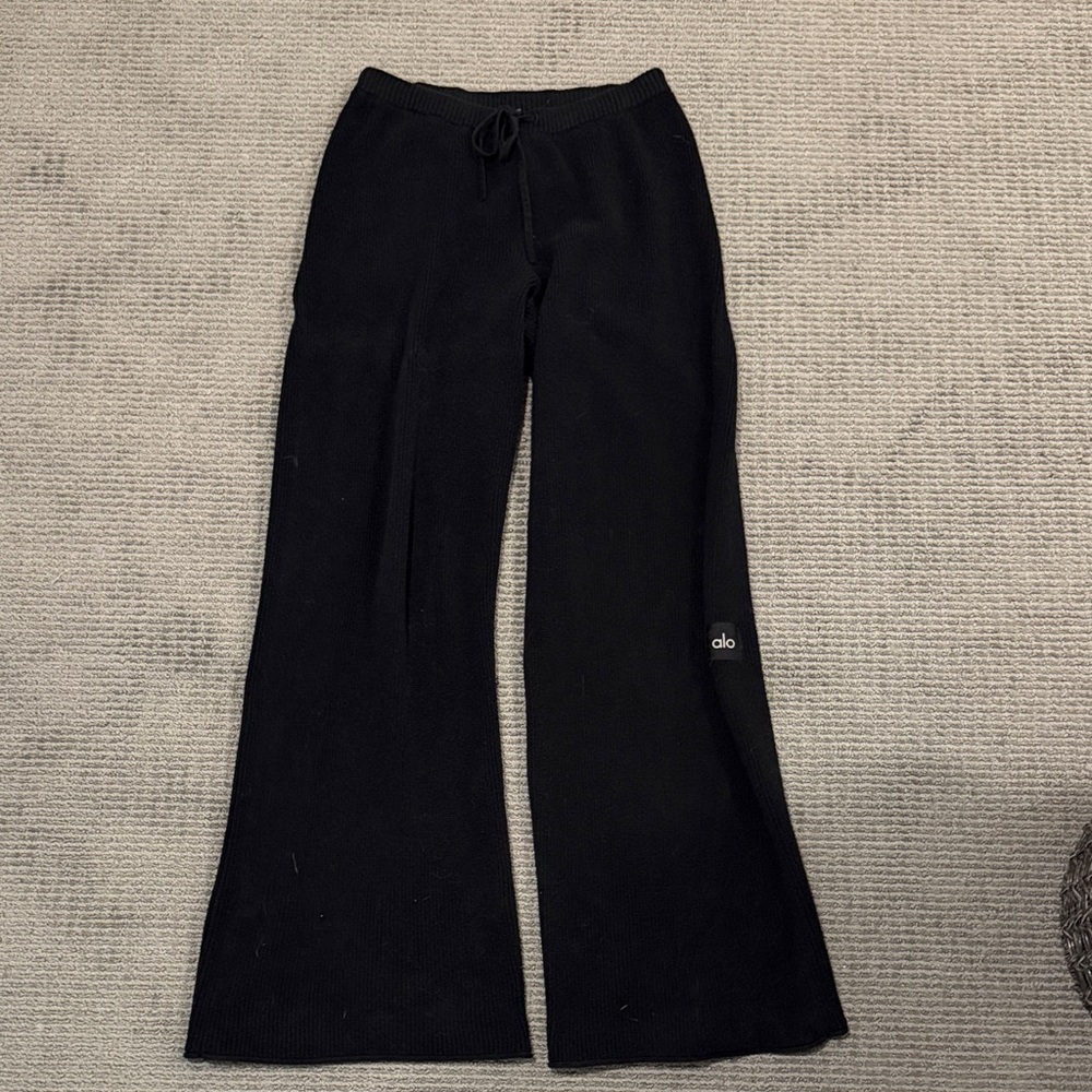 ALO Yoga Black Muse Ribbed Sweatpants